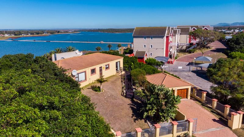 4 Bedroom Property for Sale in Aston Bay Eastern Cape